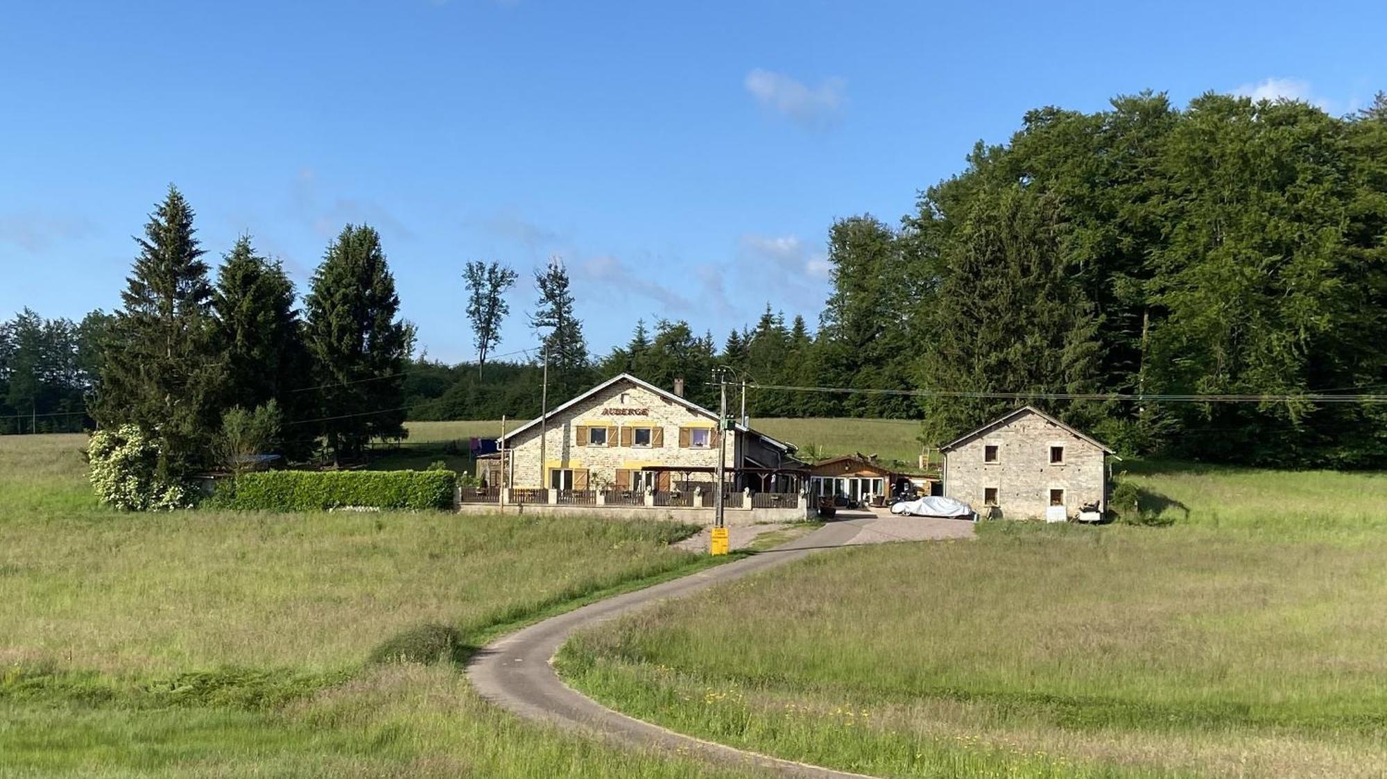 Hotel Maison Carmen Auberge à La Ferme Xertigny Esterno foto